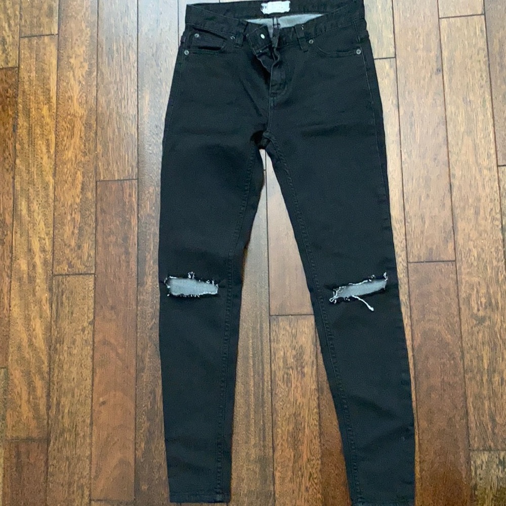Black Ripped Skinny Jeans